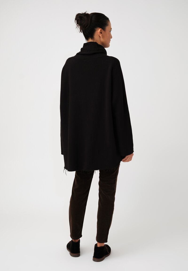Album di Famiglia Soft Cotton Fleece Dolcevitta Cowl Turtleneck Sweater in Black