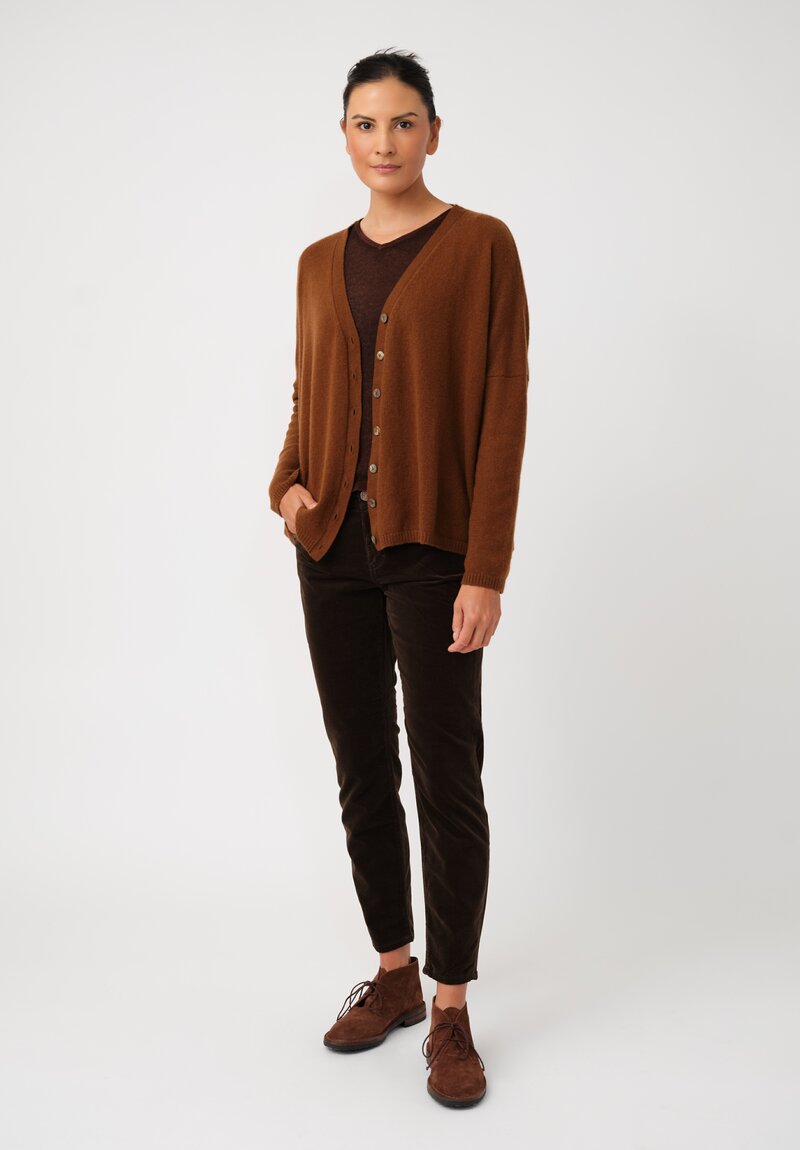 Album di Famiglia Cashmere Serie Numerata V-Neck Button-Down Cardigan in Rust Brown