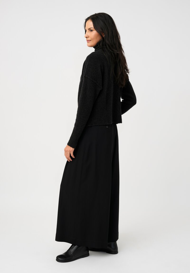 Isabel Benenato Cashmere & Silk Reverse Seam Turtleneck in Charcoal Black