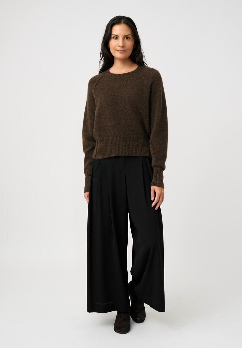 Isabel Benenato Cashmere & Silk Reverse Seam Raglan Sweater in Bistre Brown	