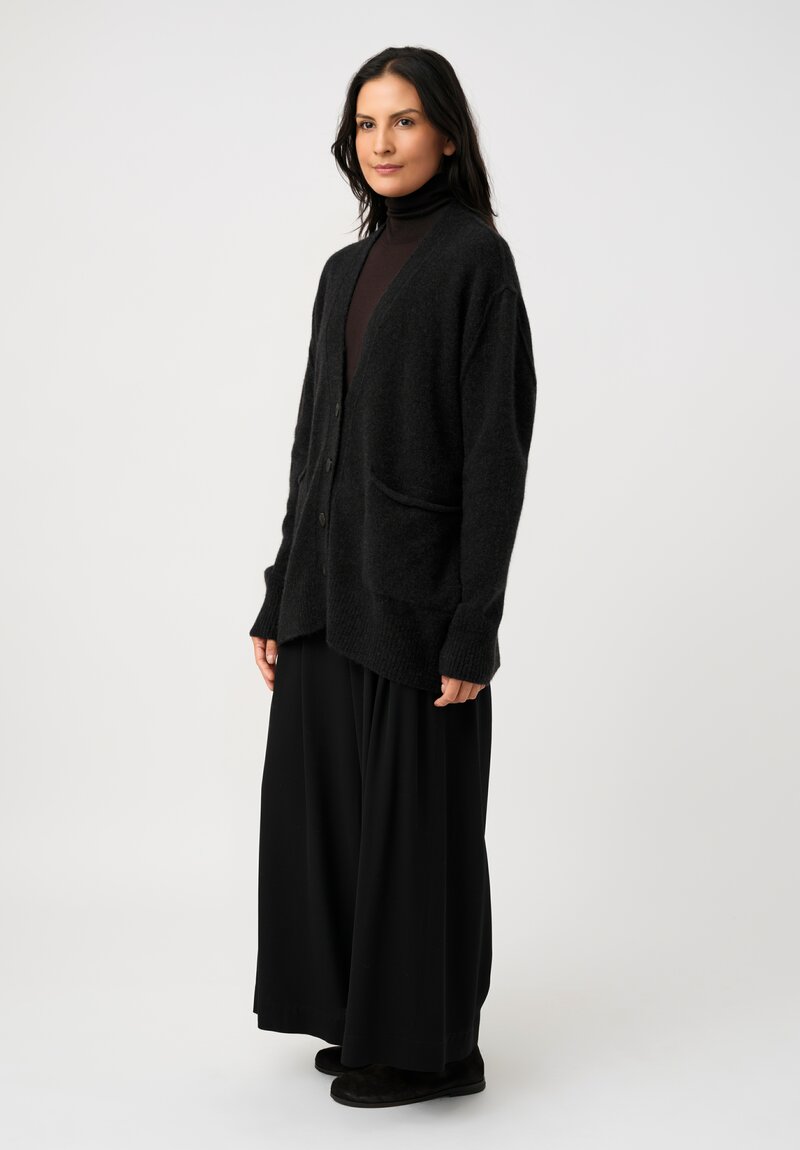 Isabel Benenato Cashmere & Silk Deep V-Neck Patch Pocket Cardigan in Charcoal Black	