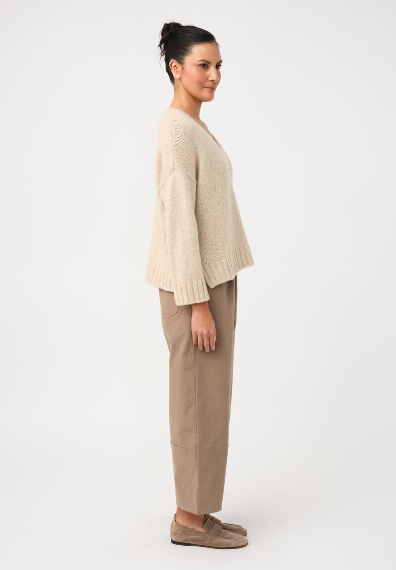 Asciari Cashmere Ferro V-Neck Sweater in Ivory White