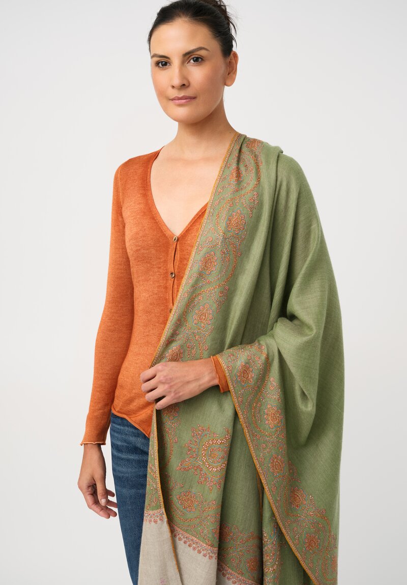 Yaser Shaw Cashmere Kashmiri Embroidered Scarf in Pistachio Green Paisley Hearts & Suns