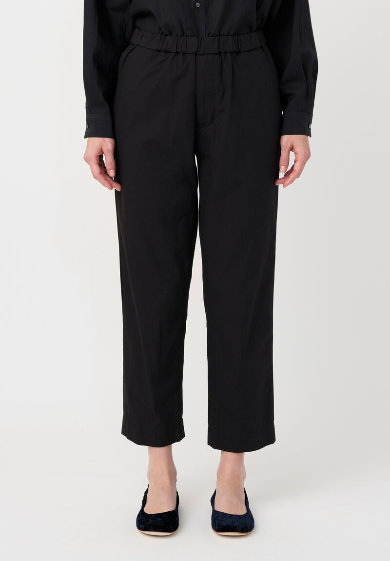 Arts & Science Cotton Bafu Cloth Standard Easy Tapered Pants in Black