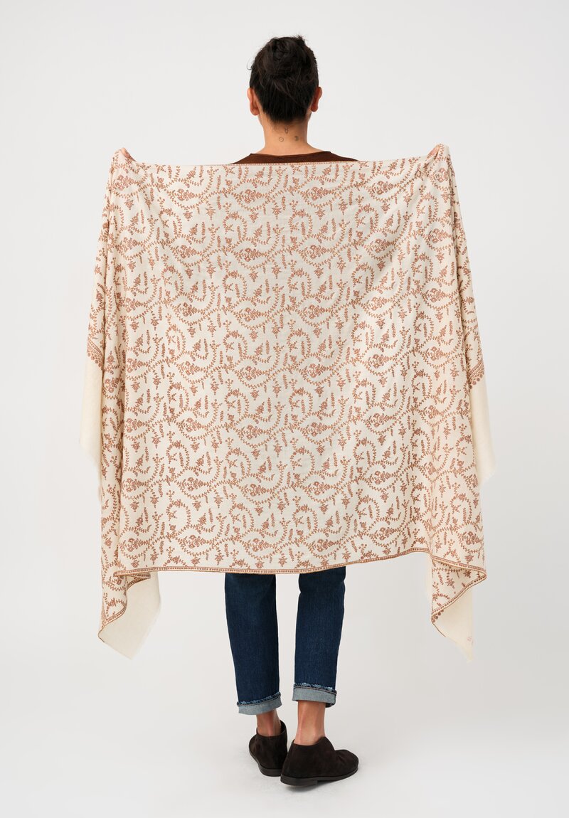 Yaser Shaw Cashmere Kashmiri Embroidered Scarf in Cream & Paisley Vine Forest