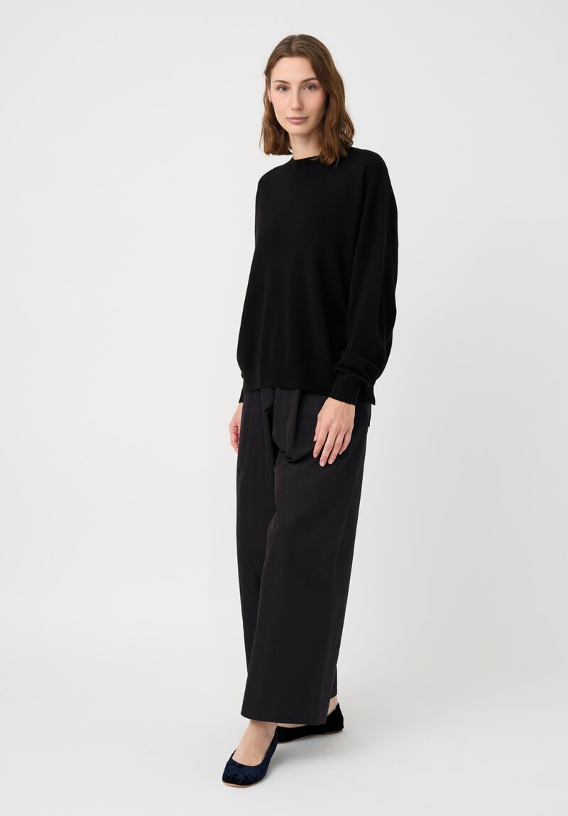 Arts & Science Cashmere Back Line Crew Neck Sweater in Black