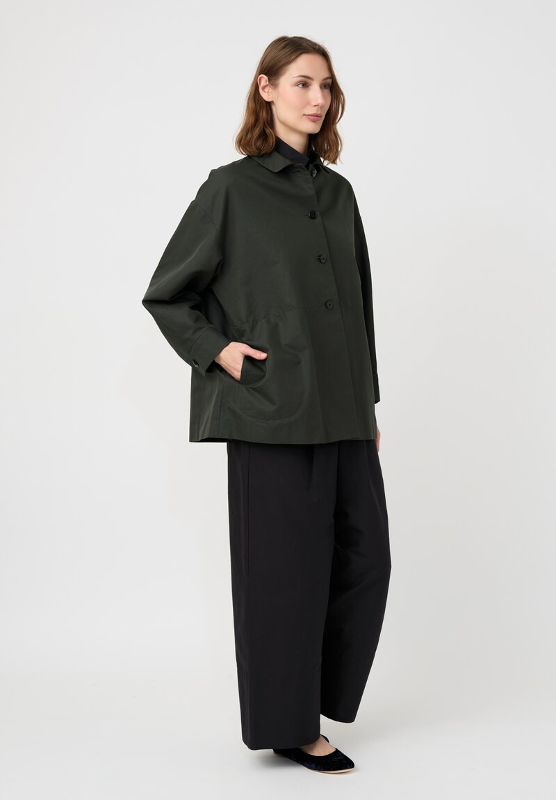 Arts & Science Cototn & Silk Dobby Button-Down Jacket in Dark Green