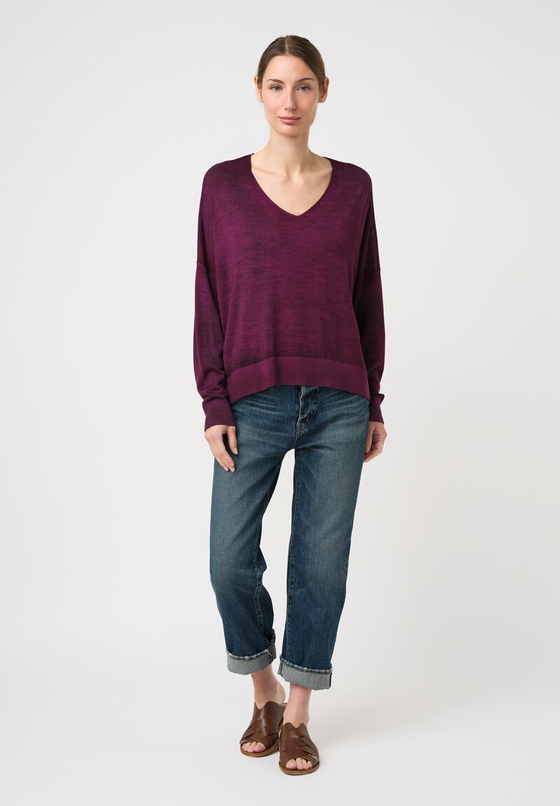 Avant Toi Cashmere & Silk V-Neck Stondata Sweater in Clematis Pink