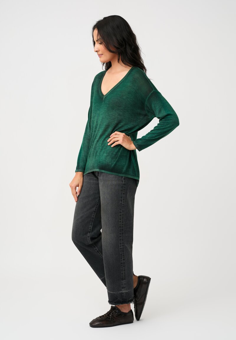 Avant Toi Cashmere & Silk Hand-Painted V-Neck Sweater in Smeraldo Green