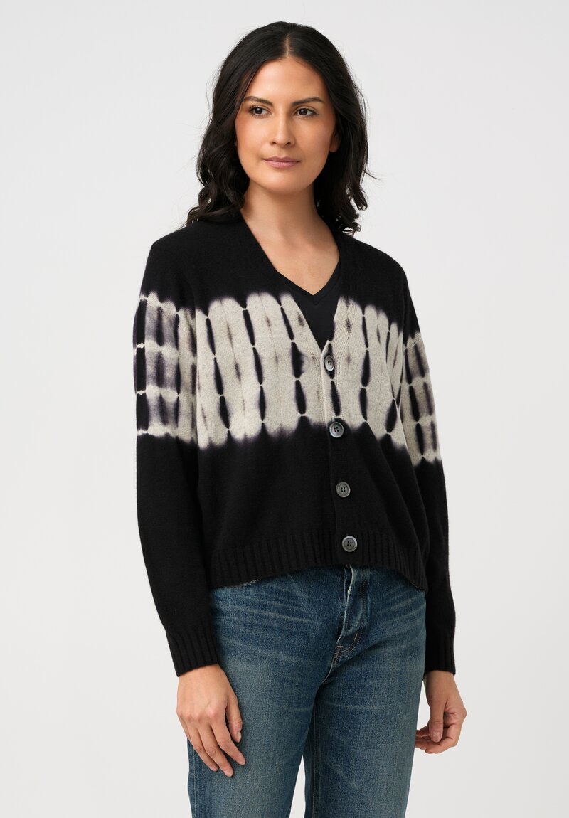 Suzusan Cashmere Hand-Dyed Nuisuji Shibori Seamless Short Cardigan