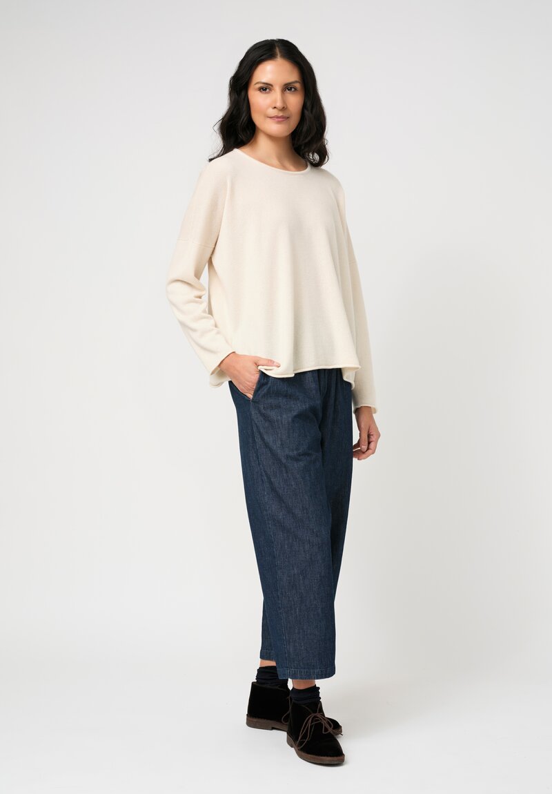Eskandar Cashmere Rolled Edge Rounded Bateau Neck Sweater in Champagne White	