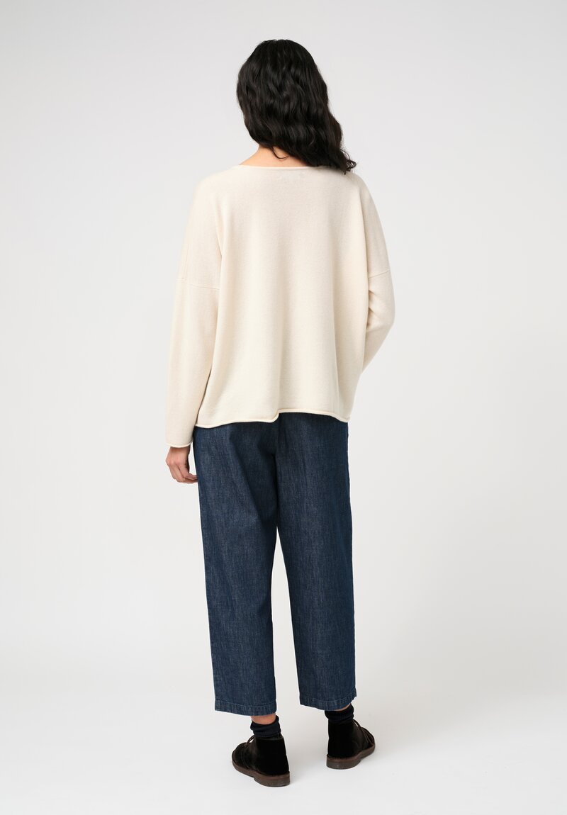Eskandar Cashmere Rolled Edge Rounded Bateau Neck Sweater in Champagne White	