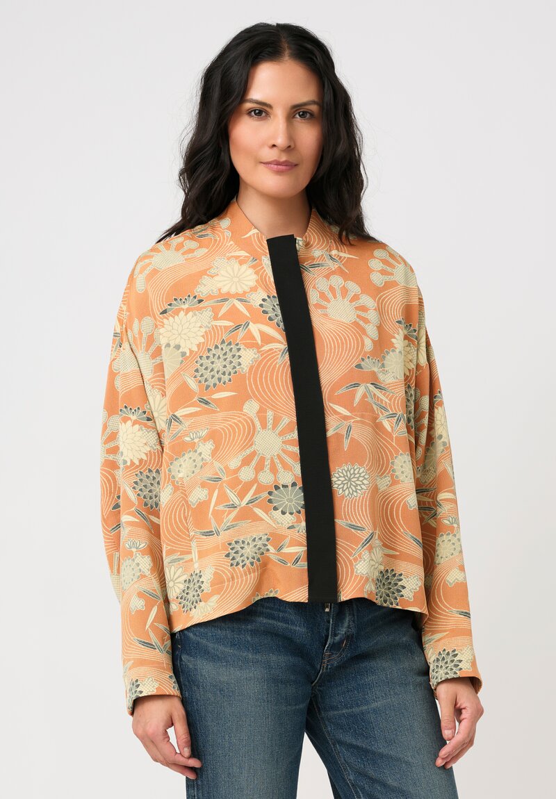 Ibrigu Silk Chirimen Komon Kimono Bomber Jacket in Peach Pink Floral Swirl