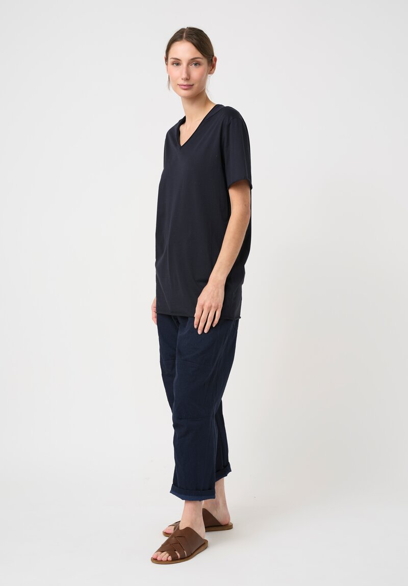 Forme d'Expression Cotton Rolled Edge V-Neck ZZ T-Shirt in Navy Blue