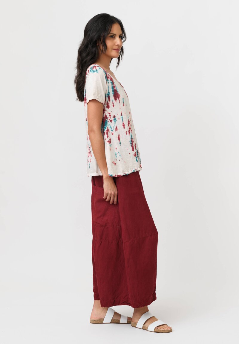 Gilda Midani Cotton Pattern-Dyed Monoprix Tee in Laal Red & Teal Tyde