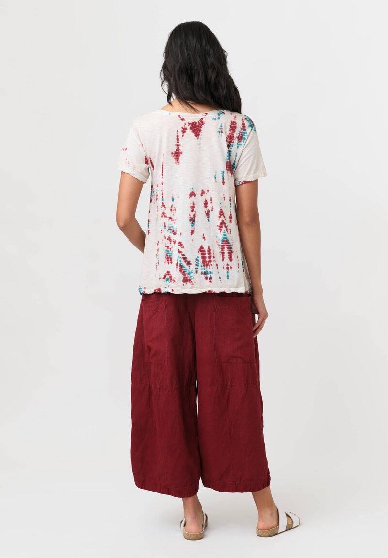 Gilda Midani Cotton Pattern-Dyed Monoprix Tee in Laal Red & Teal Tyde