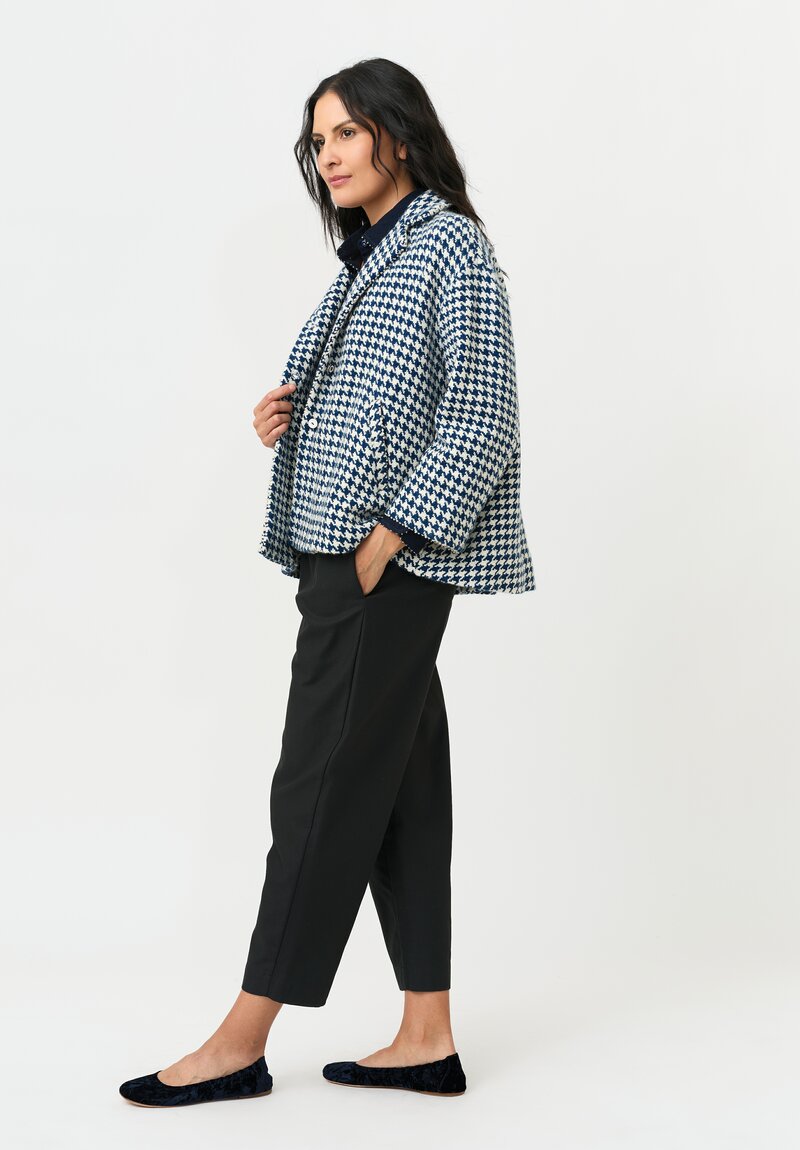 Péro Woven Jacket in White & Blue Herringbone
