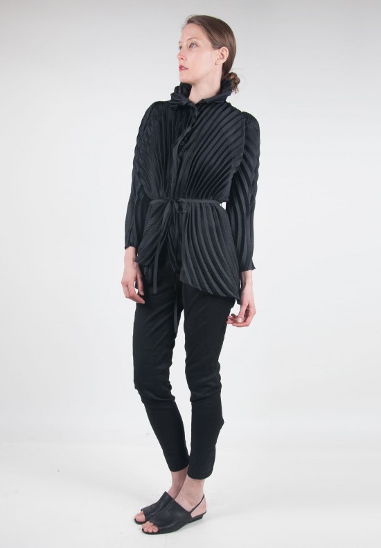 Issey Miyake Tied Pleated Jacket in Black