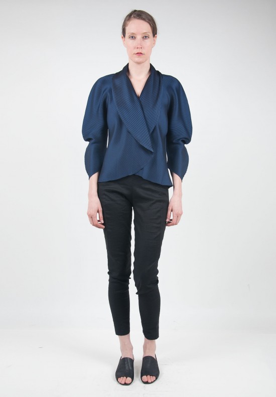 Issey Miyake Fitted Pleated Jacket in Navy