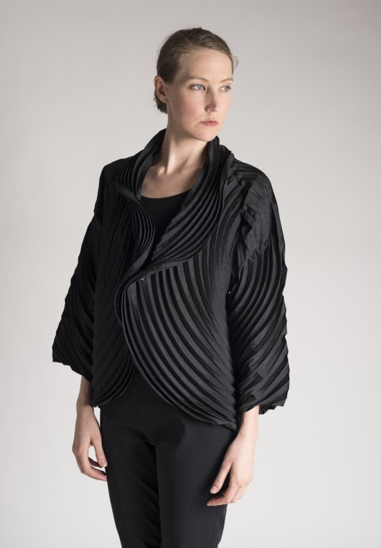 Issey Miyake Circular Pleated Cardigan in Black