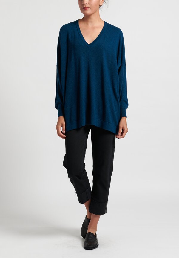 Hania New York V-Neck Cashmere Sweater in Blue	