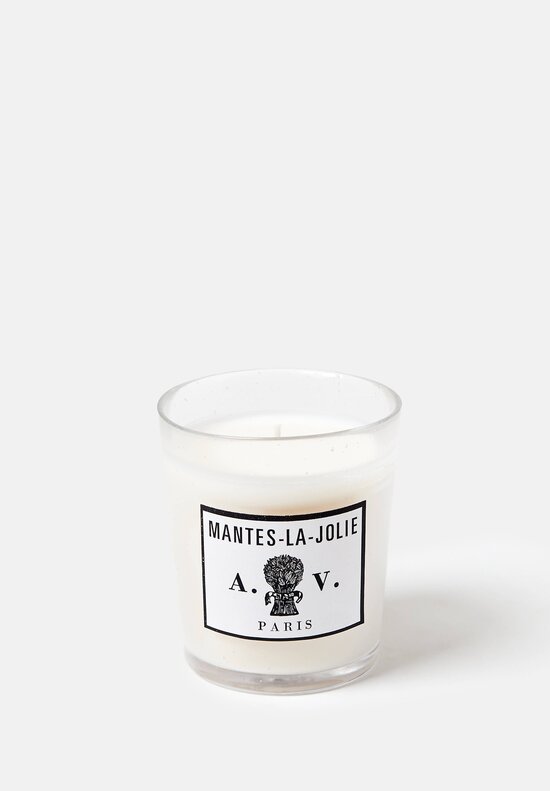 Renowned for their signature approach to handmade ceramics, Astier de Villatte and Ivan Pericoli have been designing home goods since 1996. They follow in the tradition of the great 18th and 19th century Parisian ceramic studios. Astier de Villatte handcr