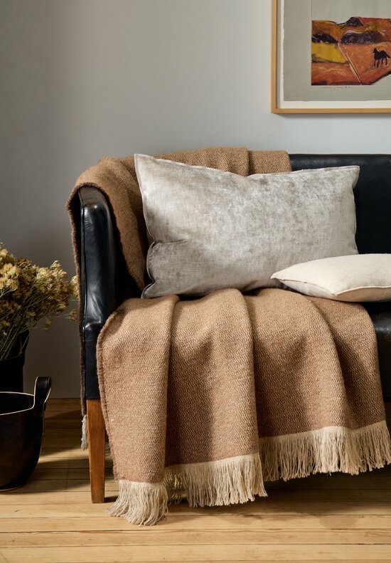 Maison de Vacances Large Royal Velvet Pillow Ciment	