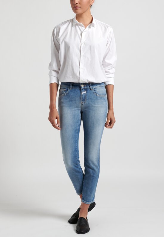 Closed Baker Cropped Narrow Jeans in Light Mid Blue	