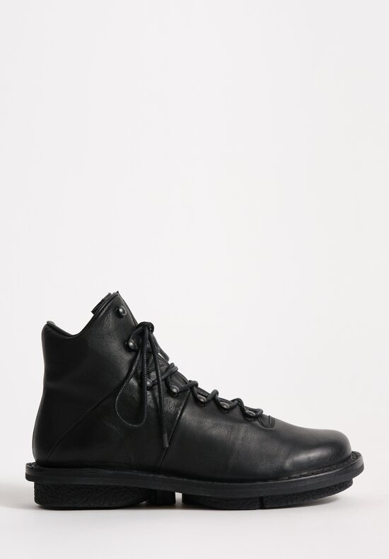 Trippen Alpin Shoe in Black	