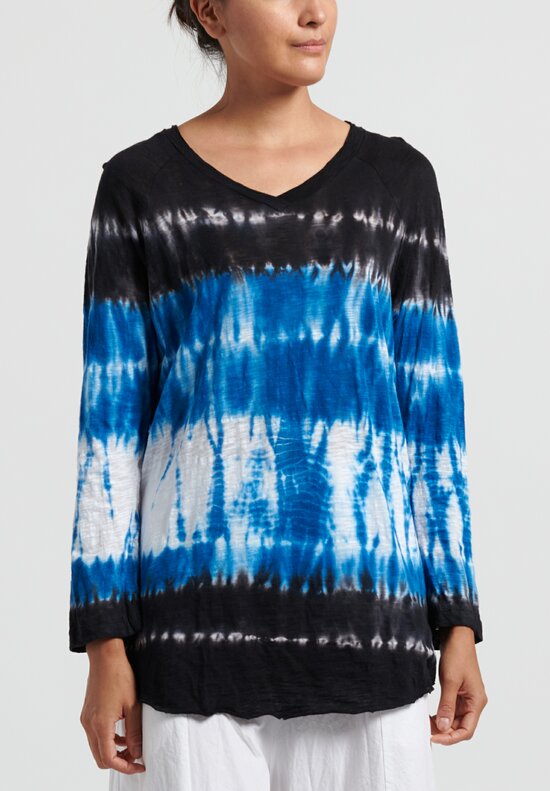 Gilda Midani Pattern Dyed V-Neck Tunic Long Sleeve in Blue Row	