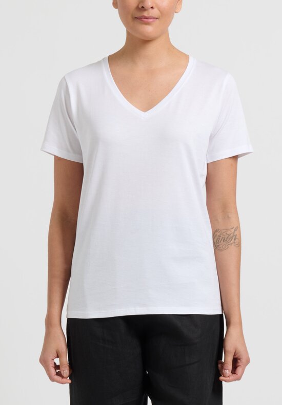 Handvaerk V Neck T-Shirt in Cloud White	