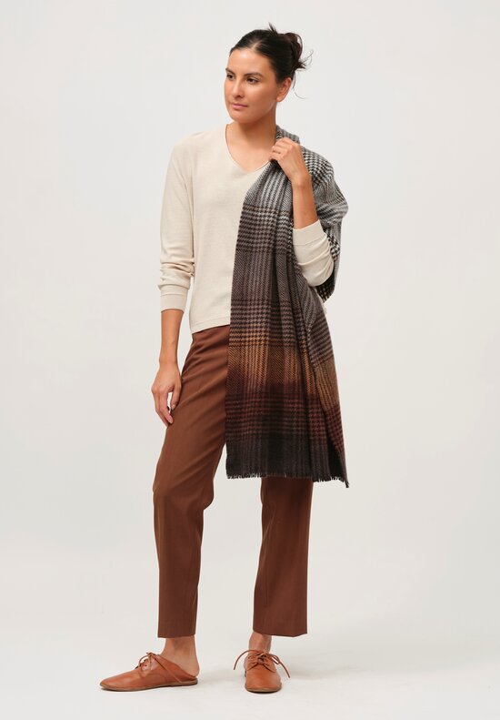 Alonpi Cashmere Houndstooth Shawl in Brown & Grey	