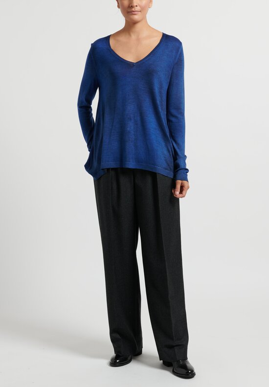 Avant Toi Hand-Painted V-Neck Sweater in Nero/Ocean Blue	