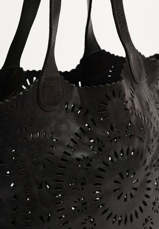 Campomaggi ''Traforo Ninfea'' Water Lily Shopping Tote in Nero Black