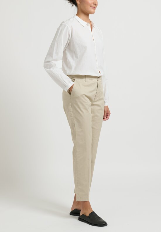 Closed Cotton Jack Cropped Pants in Beige