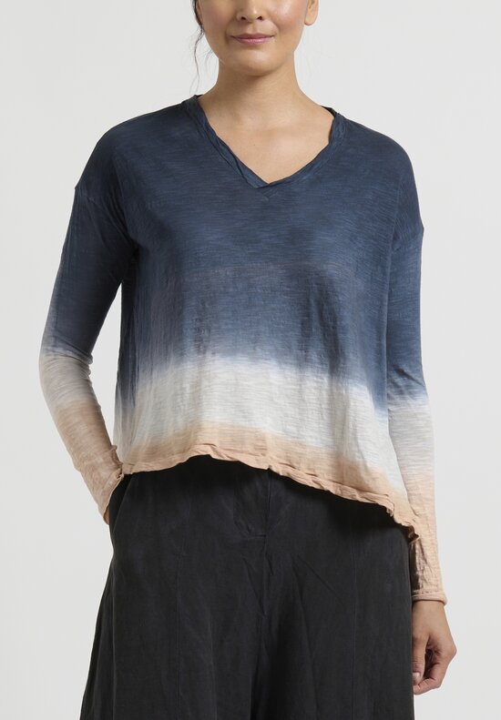 Gilda Midani Pattern Dyed Long Sleeve V-Neck Trapeze Tee in Ash Top Rose	