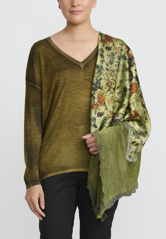 Avant Toi Cashmere Knit & Silk Quadrello ''Stampa Fiori'' Scarf in Nero Lichen Green	