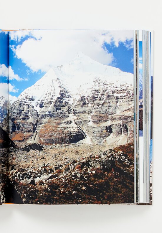 Wanderlust Himalaya: Hiking On Top of the World