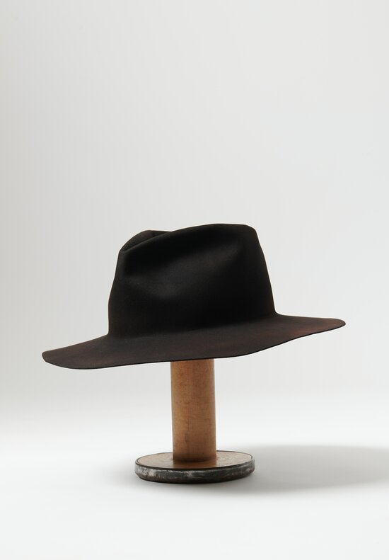 Horisaki Design and Handle Easy Burnt Beaver Curved Brim Hat in Black	