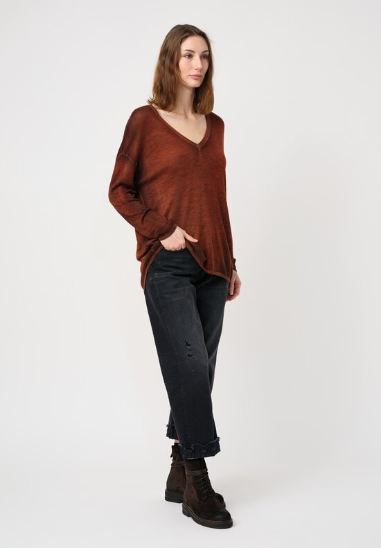 Avant Toi Cashmere & Silk Hand-Painted V-Neck Sweater in Nero Alchechengi Orange	