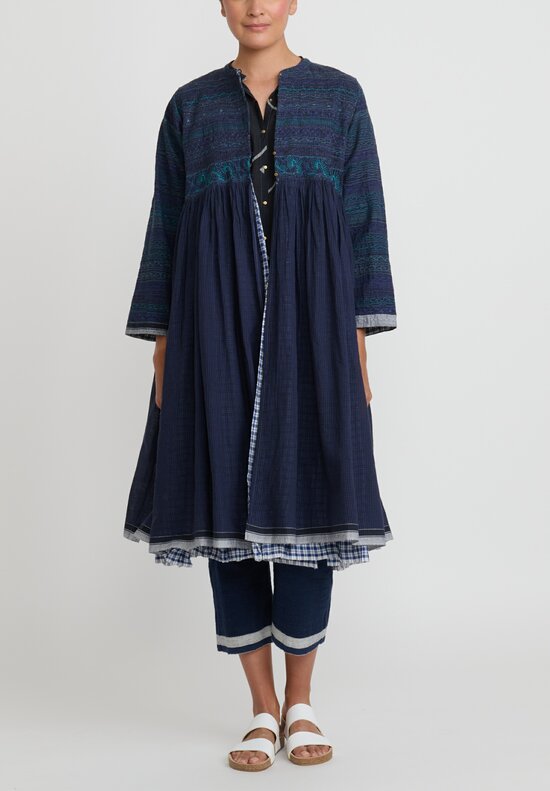 Injiri Cotton Embroidered Core Jacket in Black & Blue	