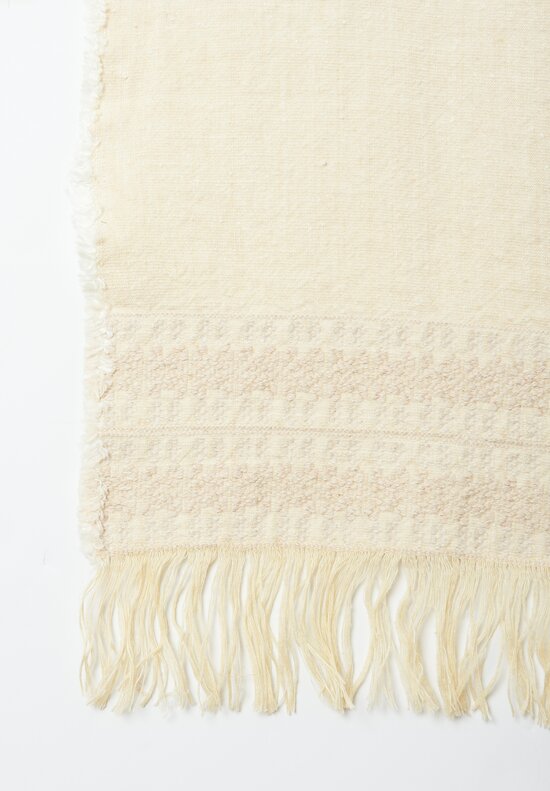 The House of Lyria Linen & Silk Donax Throw in Natural