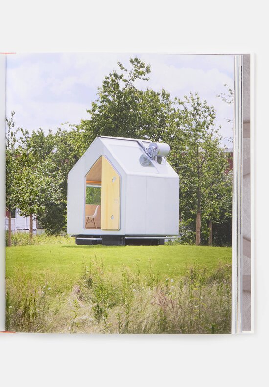 The New Nomads: Temporary Spaces And A Life On The Move Hardcover