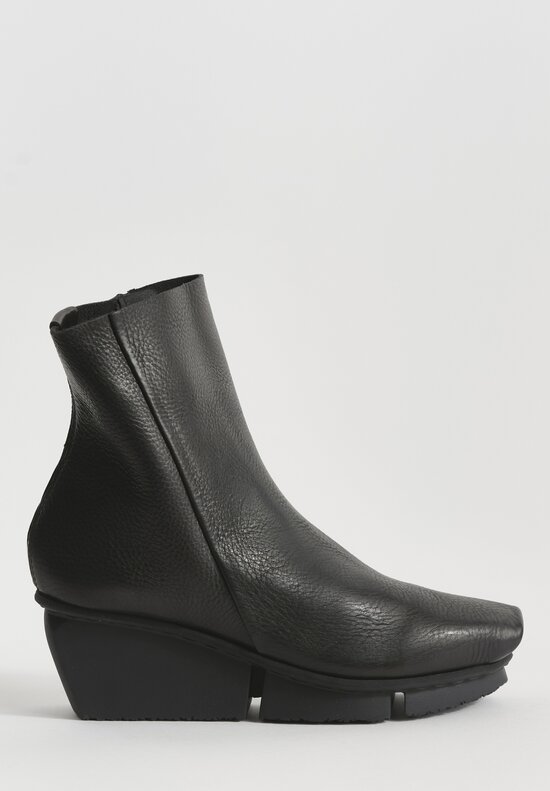 Trippen Flaw Boot in Black	