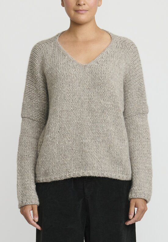 Album Di Famiglia Serie Numerata Hand-Knit V-Neck Sweater in Grey	