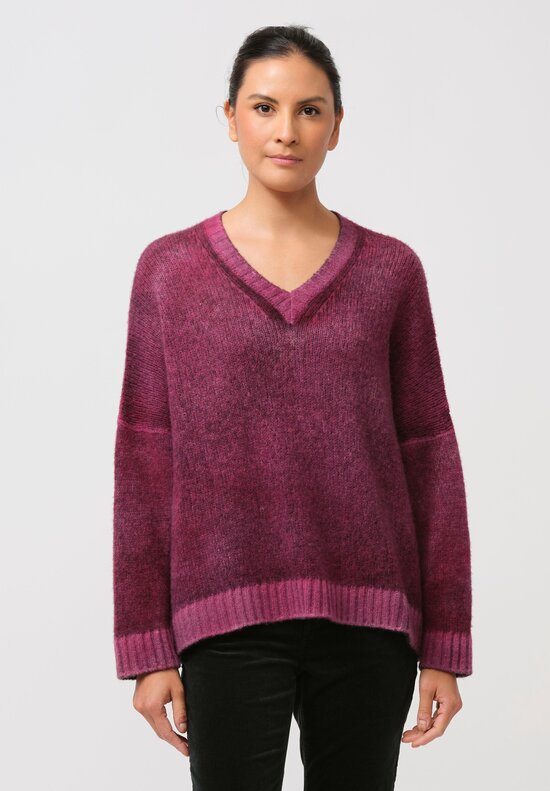 Avant Toi Hand-Painted Cashmere & Silk Barchetta V-Neck Pullover in Nero Clematis Purple	