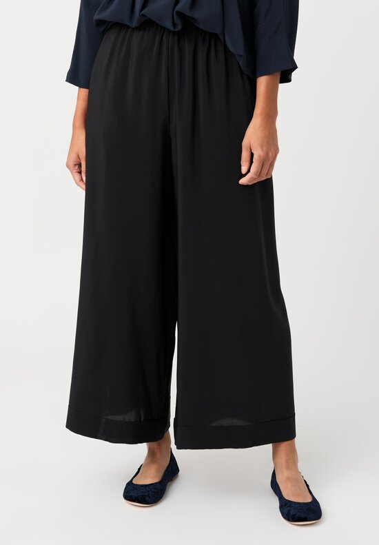 Daniela Gregis Lightly Sheer Silk Wide Leg High Waist Pigiama Tasche Pants with Slightly Cropped Ankle Length Hemline in Black Crop Front View