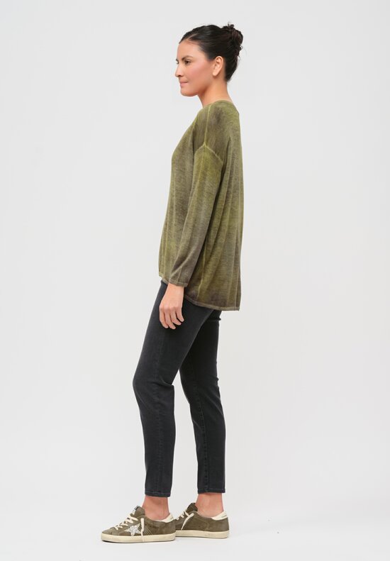 Avant Toi Hand-Painted Cashmere & Silk V-Neck Sweater in Nero Lime Green	