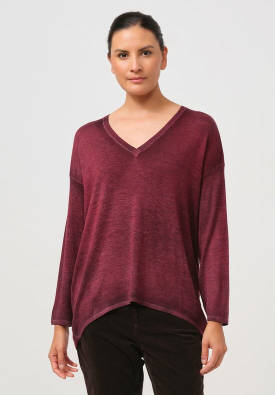 Avant Toi Cashmere & Silk Hand-Painted V-Neck Sweater in Nero Wine Red	