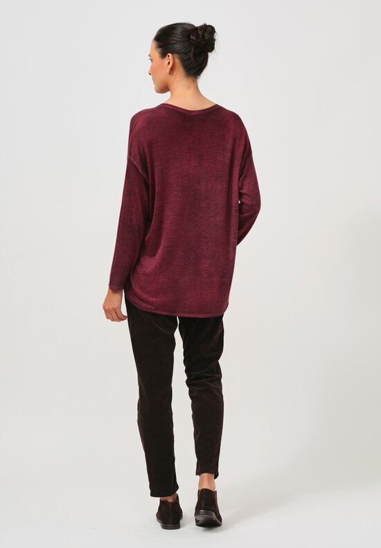 Avant Toi Cashmere & Silk Hand-Painted V-Neck Sweater in Nero Wine Red	